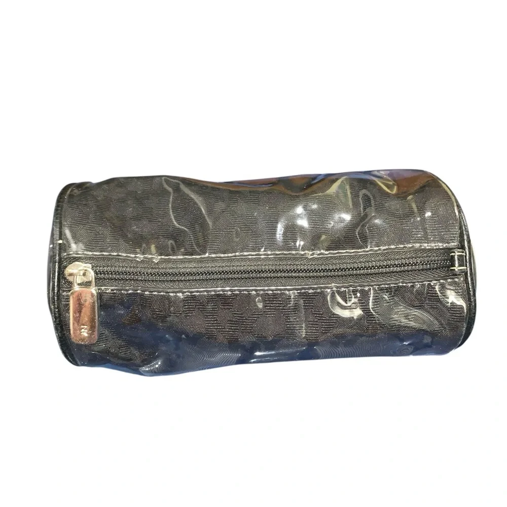NY&CO Makeup Bag Zipper Closure